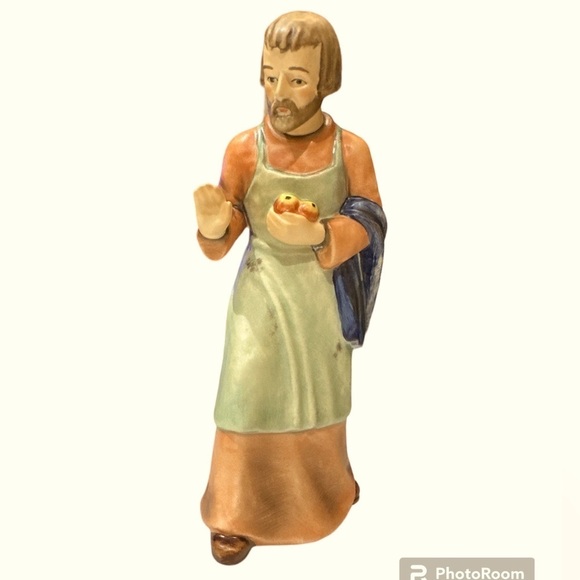 Vintage Goebel Hummel Joseph 214B Porcelain Nativity Figurine 1985 w/box - Picture 1 of 10